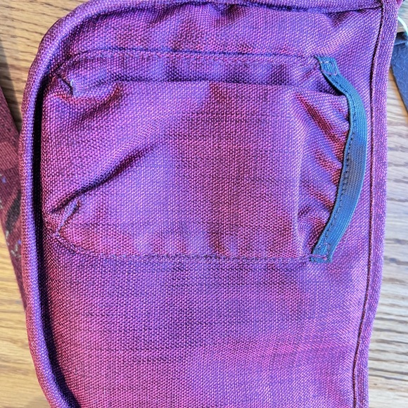 Keen Montclair Crossbody Bag Hybrid Transport Purse - Picture 6 of 11